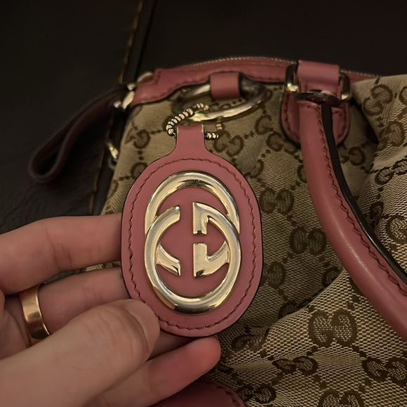 Gucci GG Monogram logo Sukey Top Handle crossbody bag - Picture 11 of 13